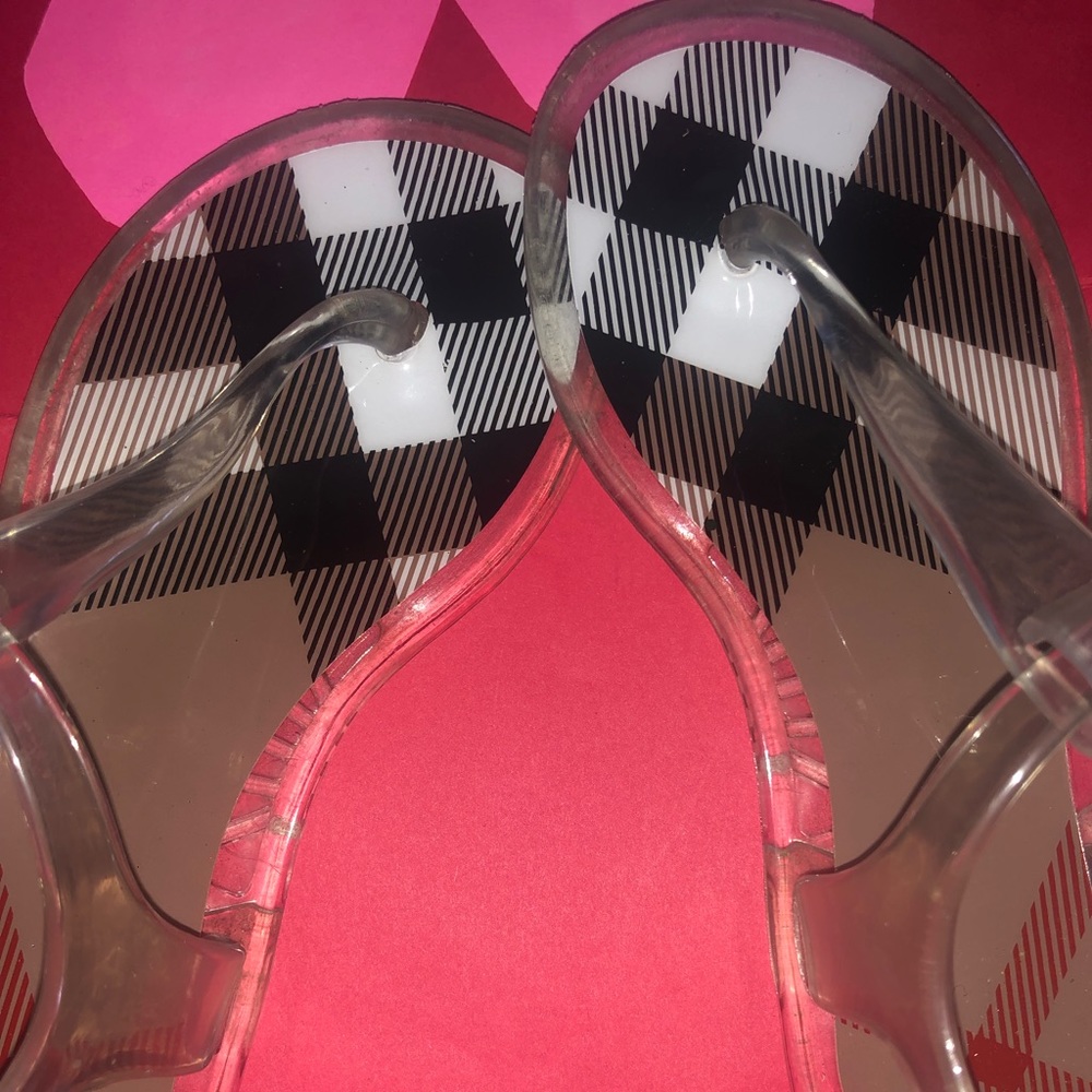 Little girls Authentic Burberry thong Jellies